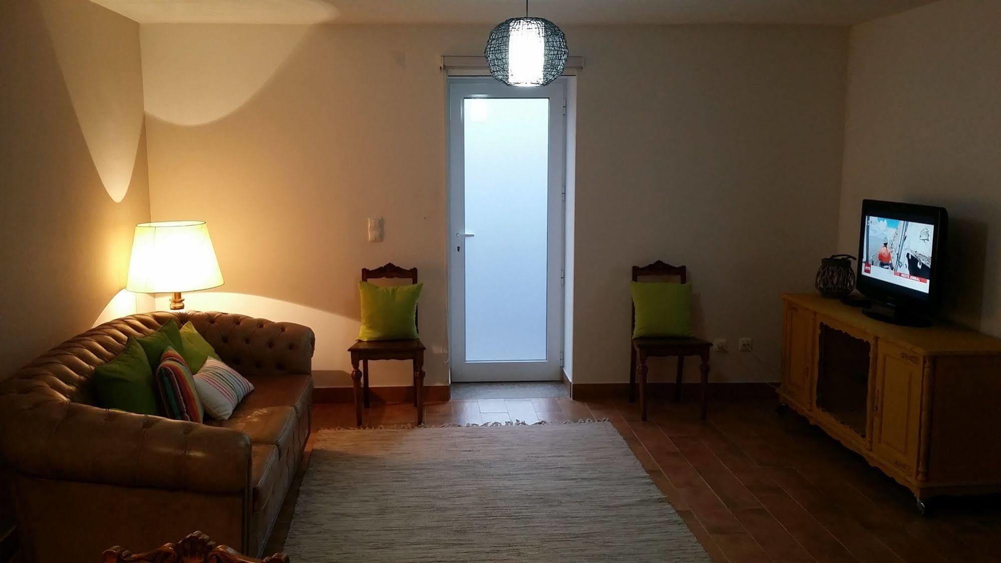 הוילה אוליביירה דה אזמיס Casa Do Porto Carreiro מראה חיצוני תמונה