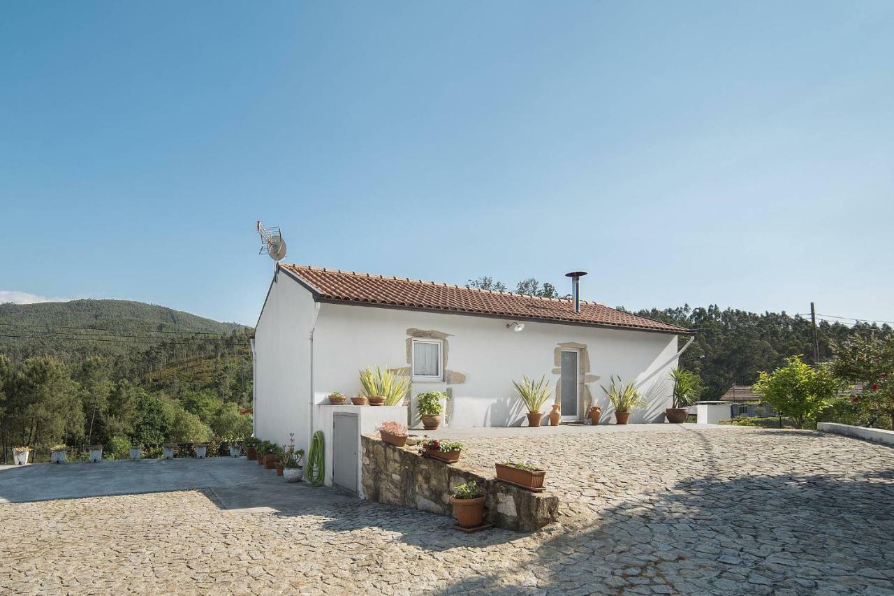 הוילה אוליביירה דה אזמיס Casa Do Porto Carreiro מראה חיצוני תמונה