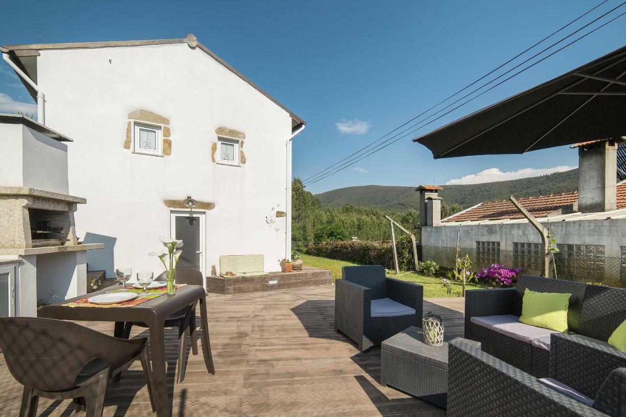 הוילה אוליביירה דה אזמיס Casa Do Porto Carreiro מראה חיצוני תמונה